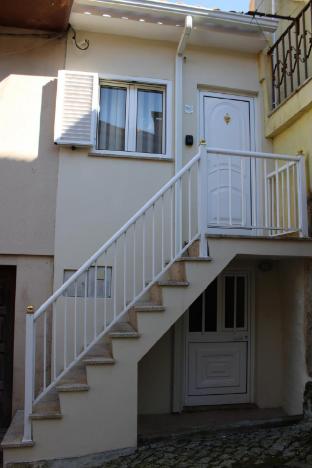 Carmo Guestroom - carbon neutral hotel in Tabuaco