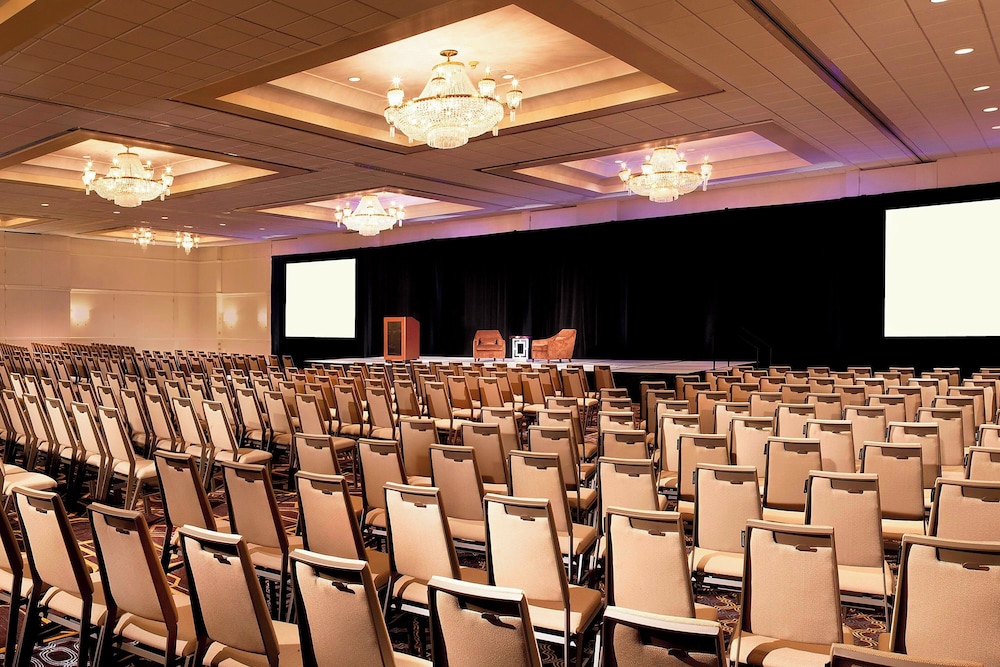 Sheraton DFW Airport Hotel - photo 43