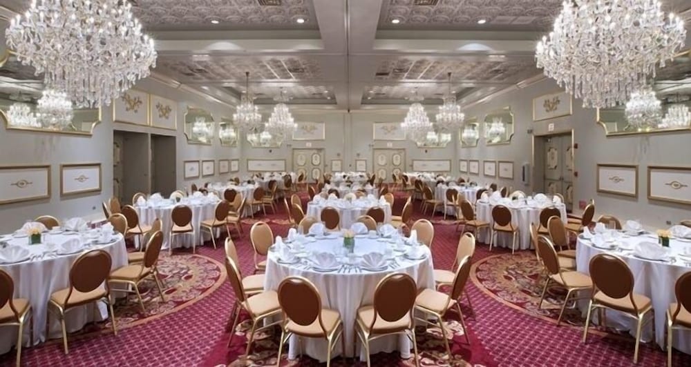 Hilton Chicago Oak Brook Suites - photo 32