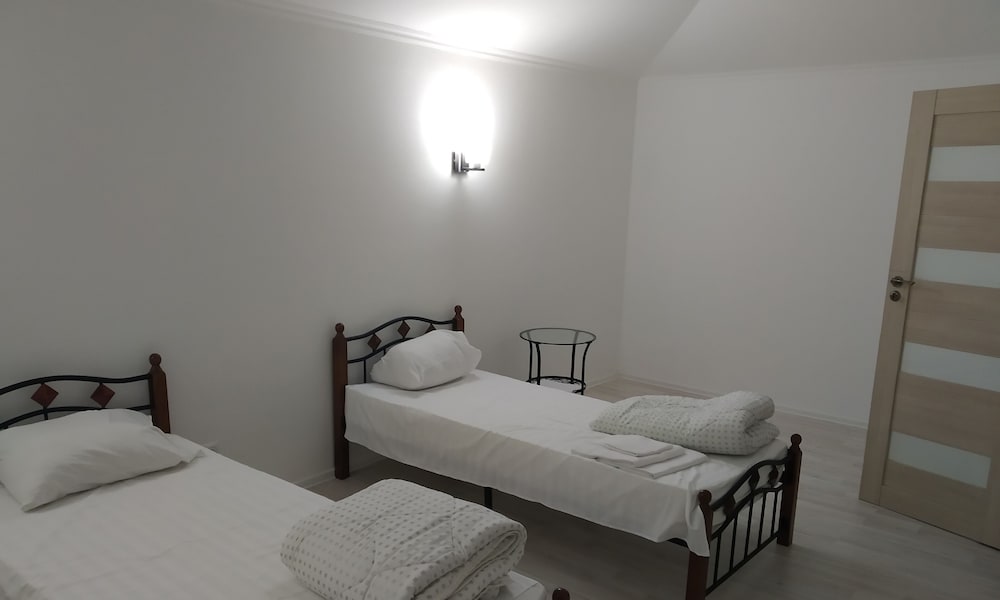 Day Night — carbon neutral stay, Domodedovo