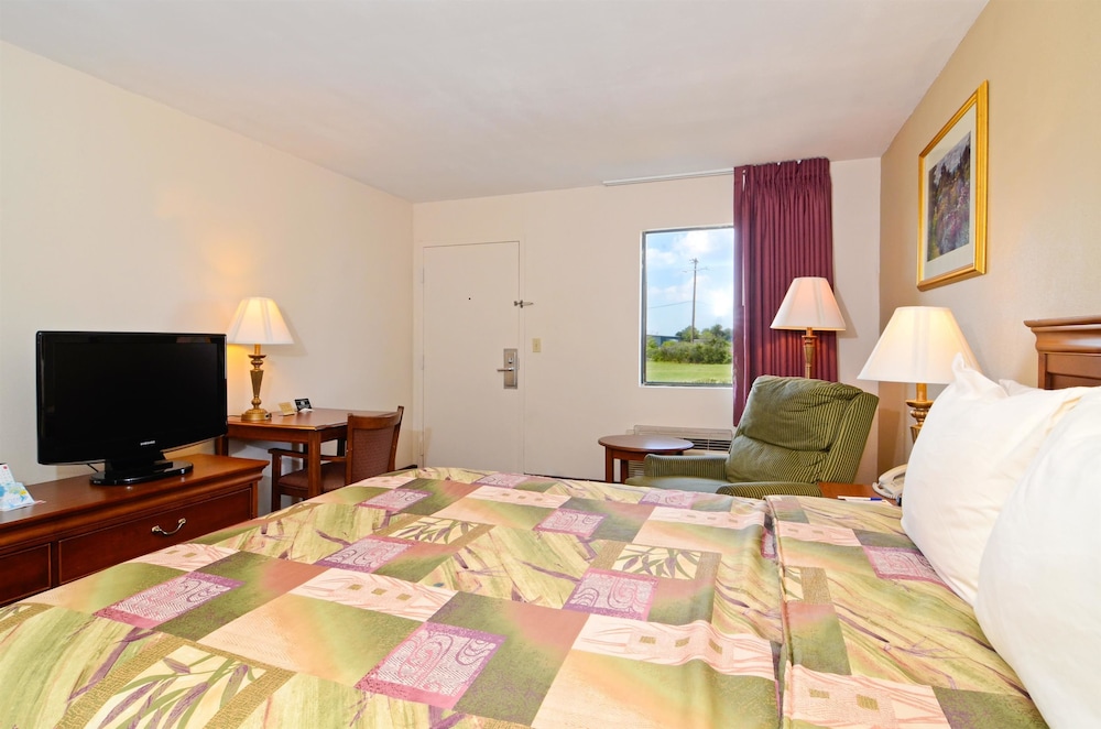 Super 8 by Wyndham McGehee - photo 14