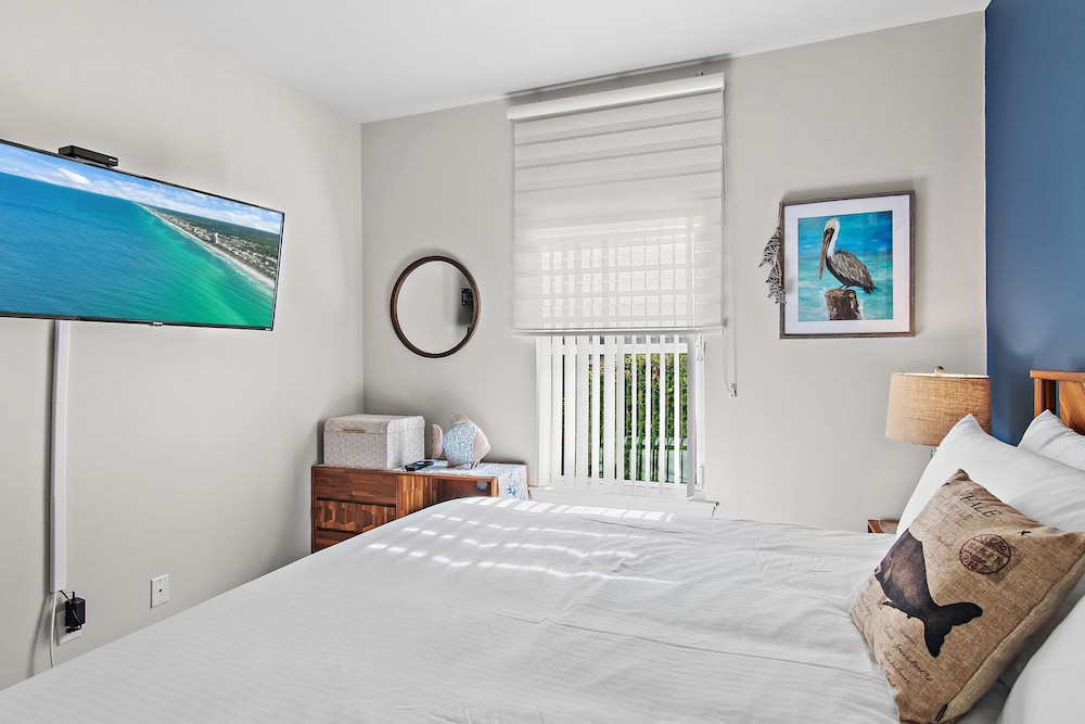 Chic Retreat - carbon neutral hotel in Destin