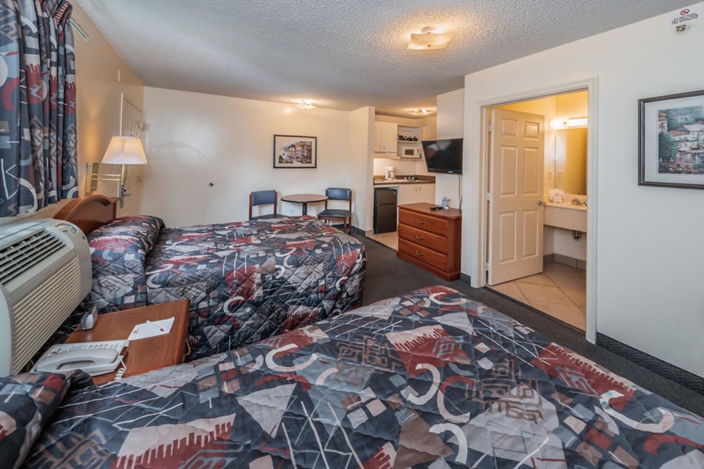 Tampa Bay Extended Stay Hotel - photo 24