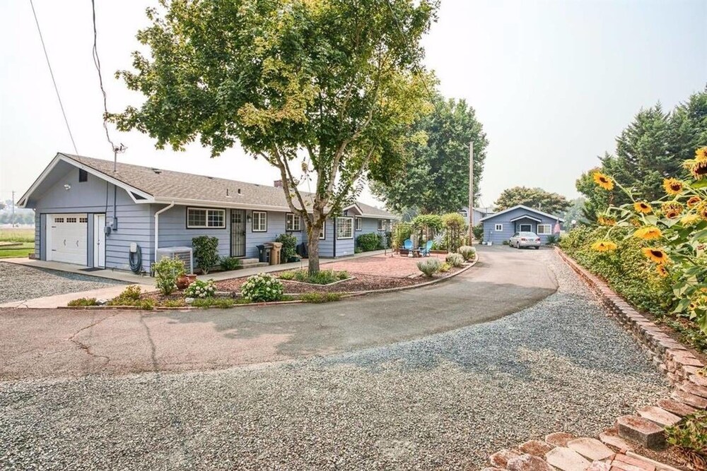 Racing Horse Ranch and Guest House Free Golf — 4-Star Luxury Hotel in Grants Pass, United States