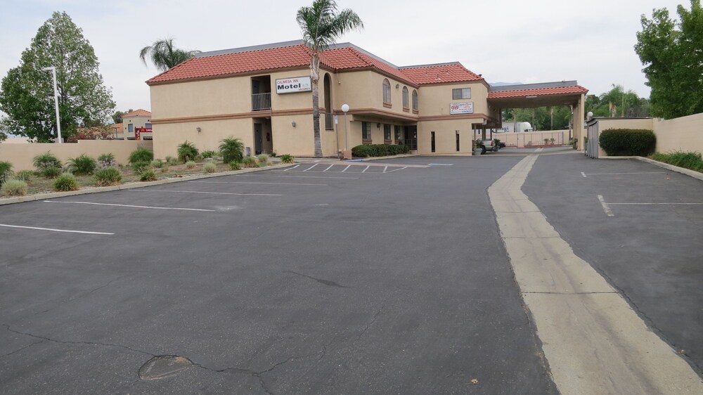 Calimesa Inn Motel - photo 2