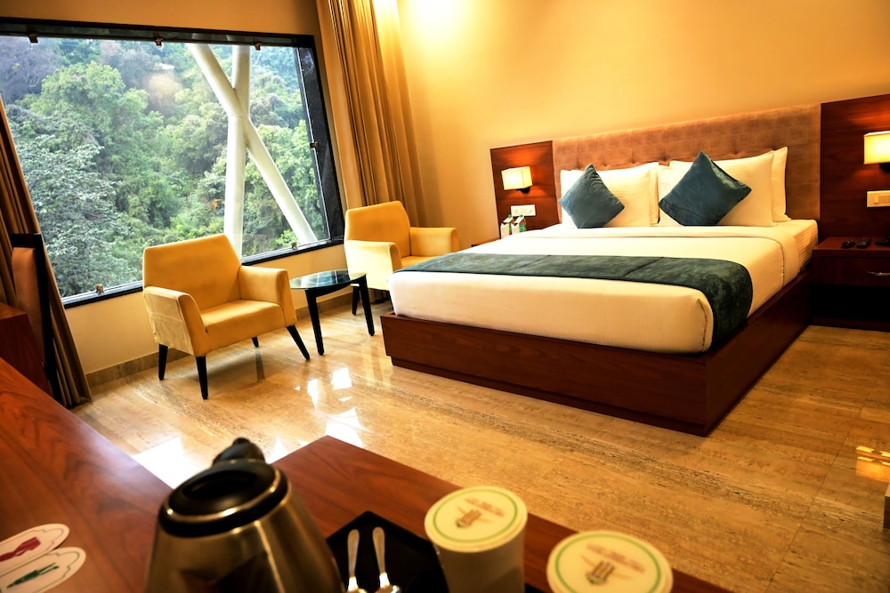 The Forest Hill Hotel — hotel in Haridwar