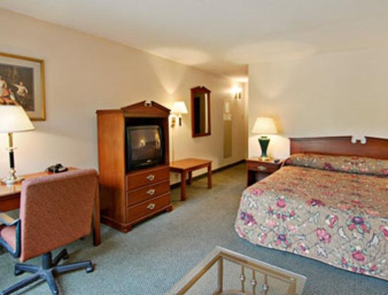 Ramada Columbia - photo 3