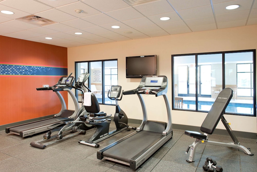 Hampton Inn & Suites Columbia at University - photo 20