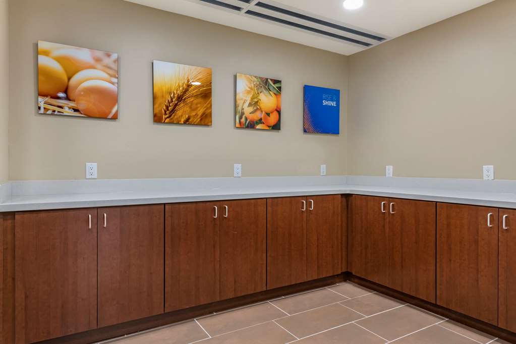 Comfort Suites Daytona Beach Speedway - photo 26