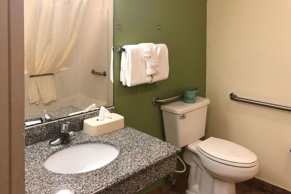 Quality Inn Elkton St. Augustine South - photo 40