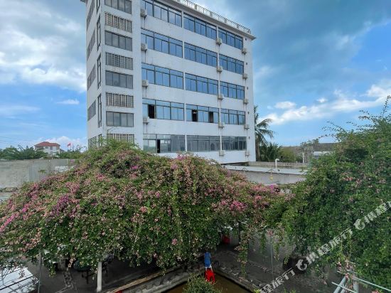 Ancient Yantian post station - last minute hotel in Nada