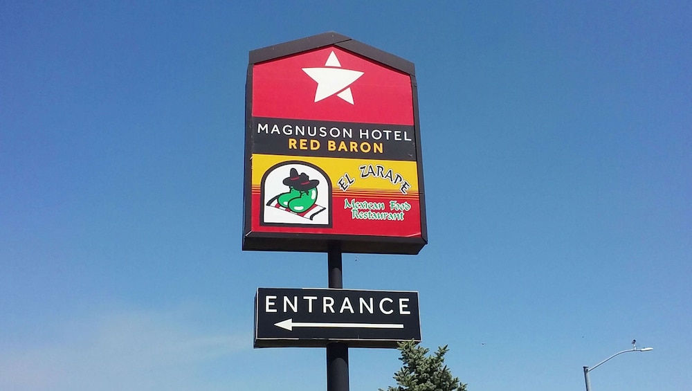 Magnuson Hotel Red Baron - photo 30
