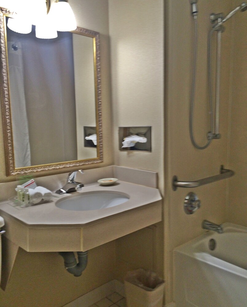 Clarion Inn Frederick Event Center - photo 36