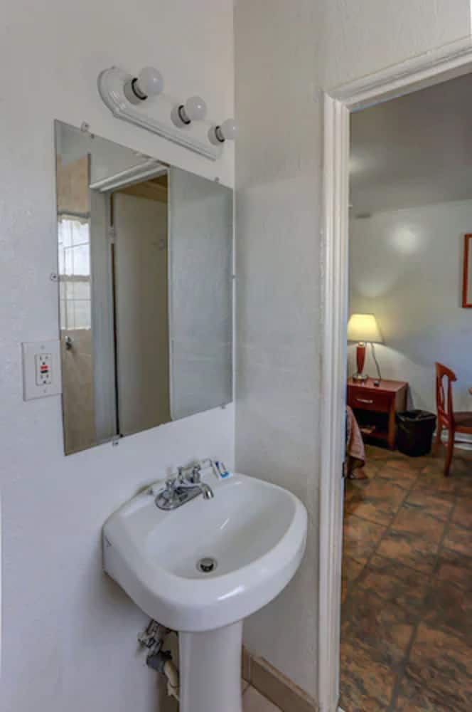 Richard's Hotel - photo 28