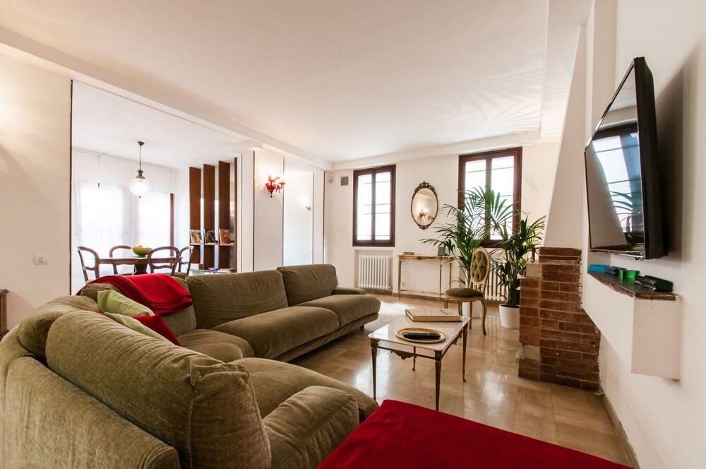 Ca' Del Gelso - carbon neutral hotel in Venice