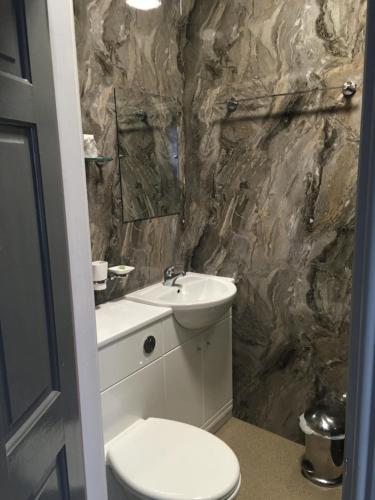 The Woodszz guest house