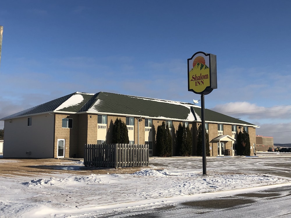 Four Seasons Inn North Dakota - featured photo