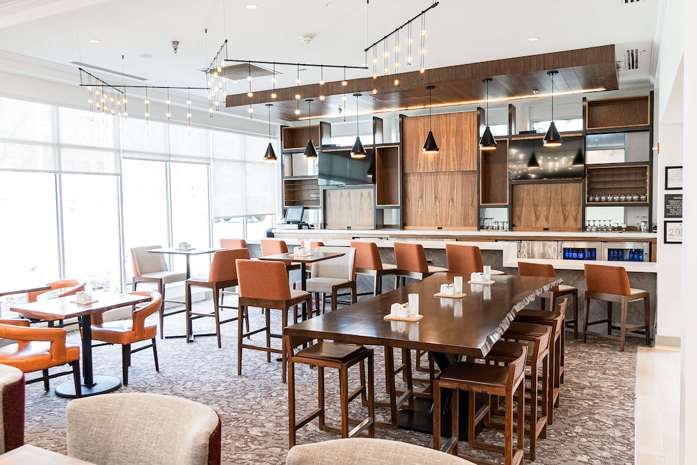 Hilton Garden Inn Fairfax - photo 31