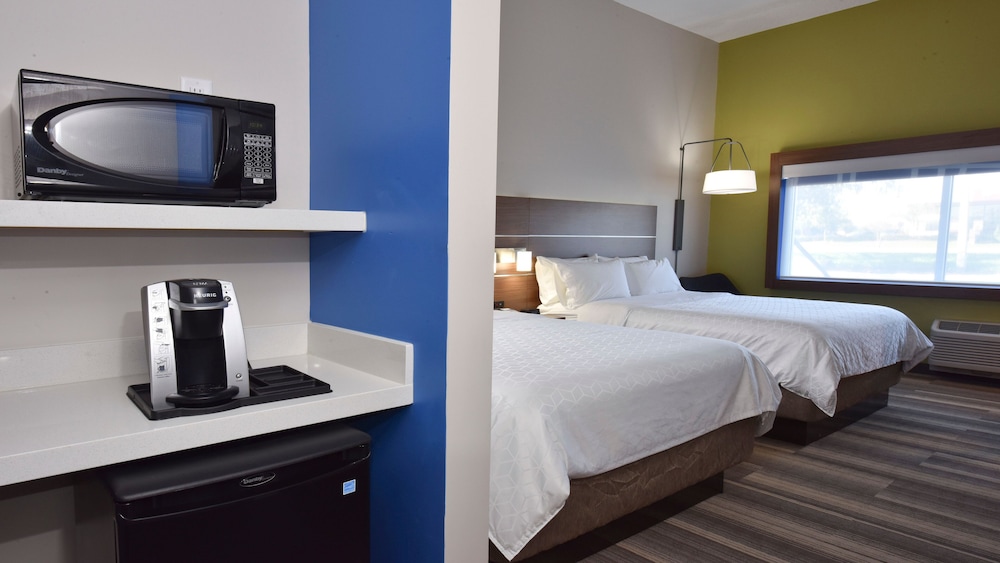 Holiday Inn Express & Suites Orlando Southeast by IHG - photo 81