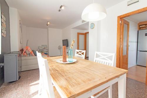 Global Properties Bonito Apartamento En Puerto de Sagunto Cerca de la Playa — 4-Star Luxury Hotel in Sagunto, Spain
