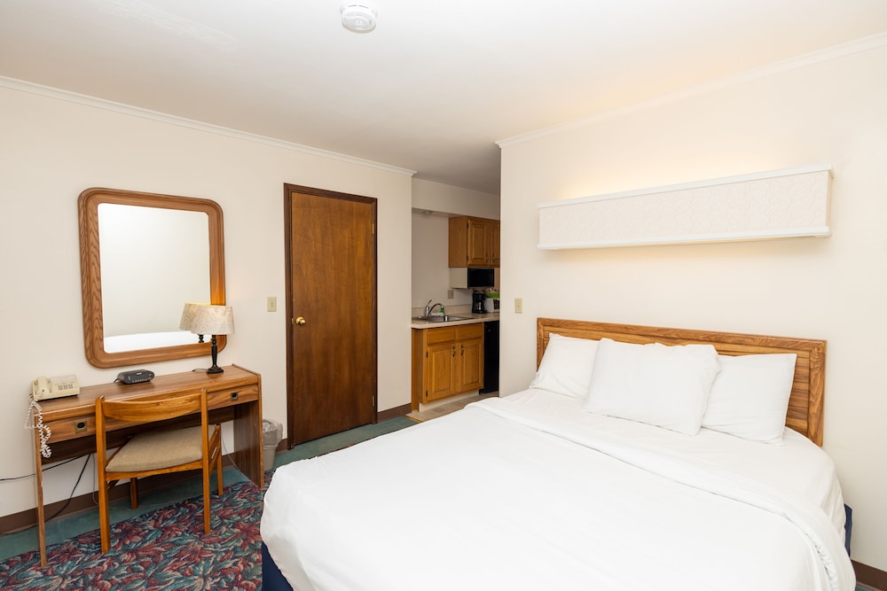 Cedar Motor Inn - photo 12