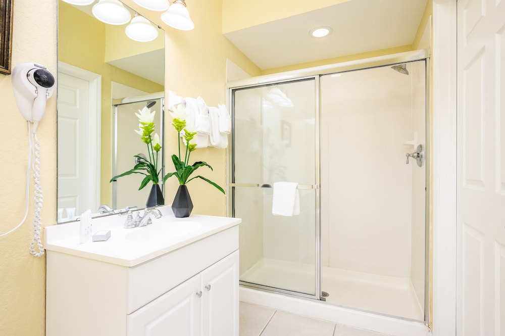 Vista Cay Resort Direct Townhomes by Millennium Management - photo 257