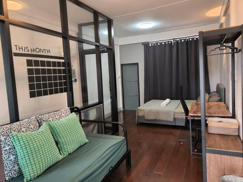 Charoen Nakhon 48 House