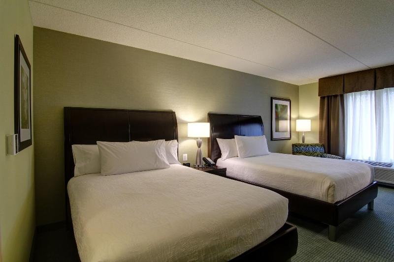 Hilton Garden Inn Woodbridge - photo 15