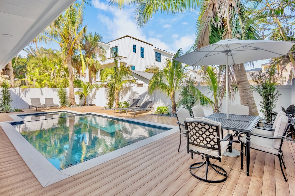 Captain s Quarters at Anna Maria Island Inn - photo 9