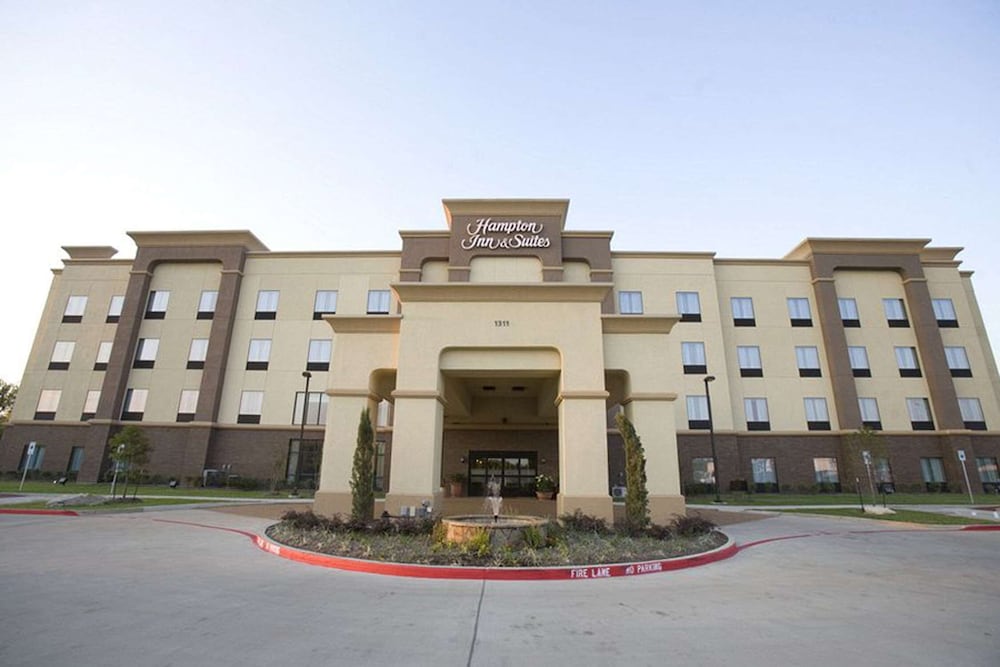 Hampton Inn & Suites Dallas DeSoto - photo 55