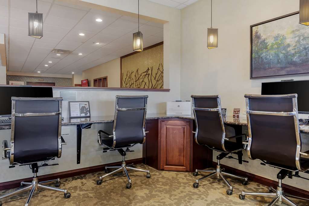 Best Western Plus Dubuque Hotel & Conference Center - photo 46