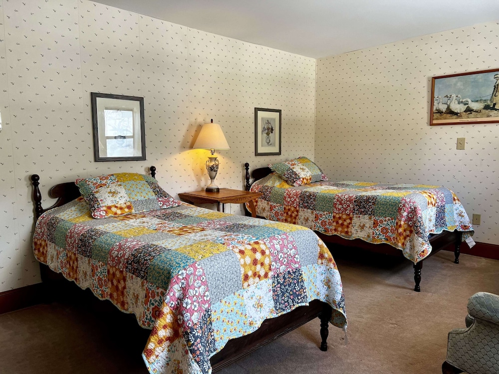 The Wayside Inn - photo 9