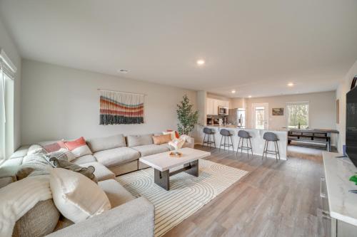 Family friendly Pets Welcome: Broken Arrow Gem — hotel in Broken Arrow