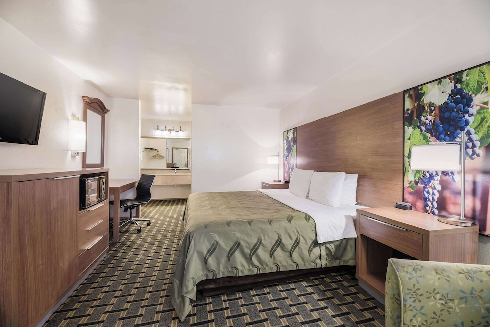 Quality Inn Near Fort Hunter Liggett — hotel in King