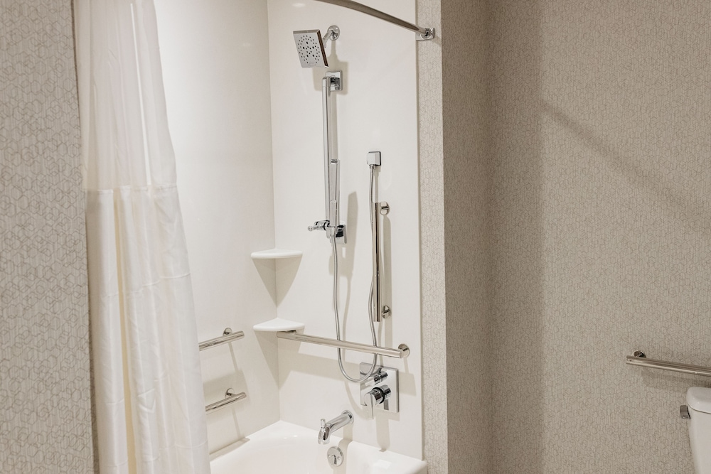 Revel Hotel Des Moines Urbandale Tapestry Collection by Hilton - photo 90
