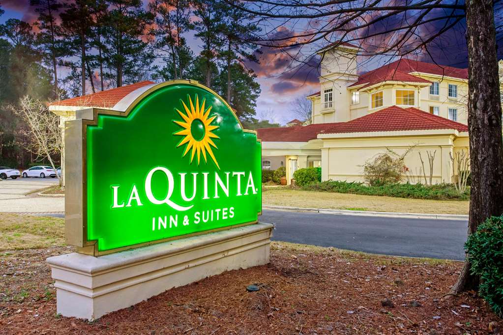 La Quinta Inn & Suites by Wyndham Birmingham Hoover - photo 5