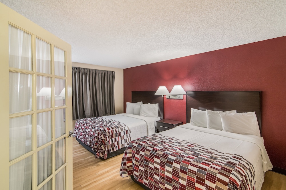 Red Roof Inn & Suites Pensacola East Milton - photo 8