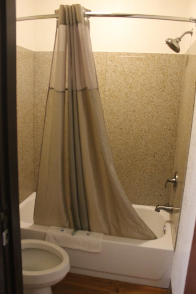 Quality Inn Ponca City - photo 11