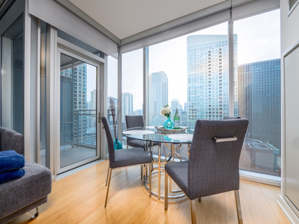 Furnished Suites in the Heart of River North - photo 25