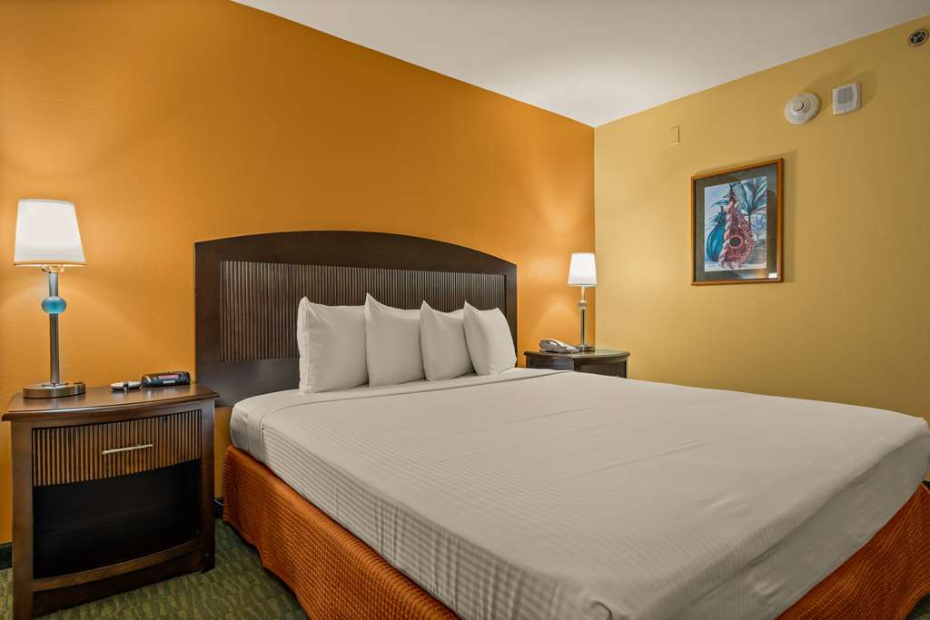 Airport Honolulu Hotel Trademark Collection by Wyndham - photo 38