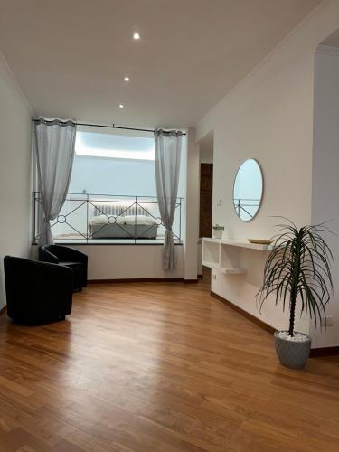 Zeffirino Apartments — 4-Star Luxury Hotel in San Remo, Italy