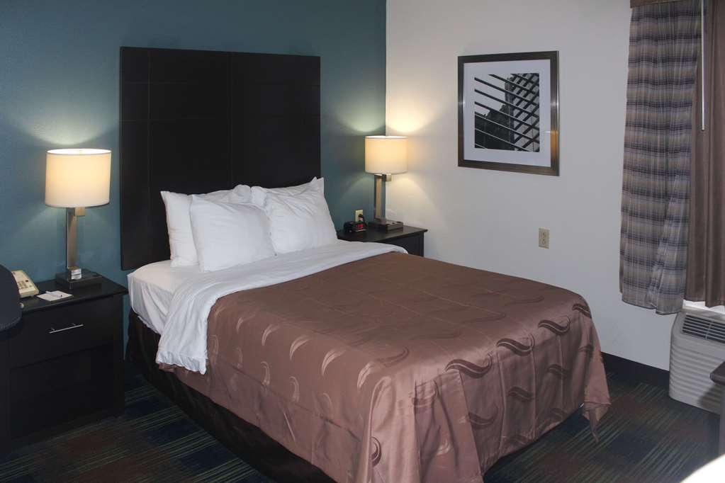 Quality Inn North Vernon near Hwy 50 - photo 7