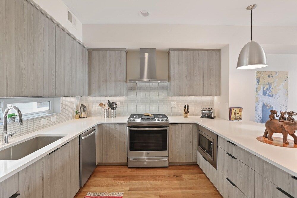 Rooftop Townhome Walk to Sloan s Lake & Stadium - photo 3