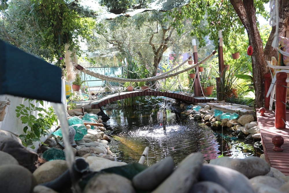 Akmonya Pansiyon - carbon neutral hotel in Sarkoey