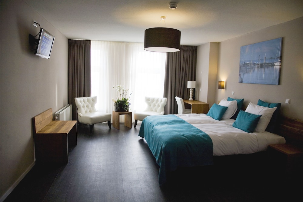 Old Dutch - carbon neutral hotel in Volendam