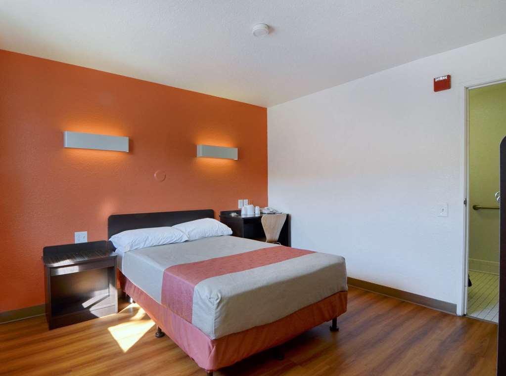 Motel 6 Owensboro KY - photo 10