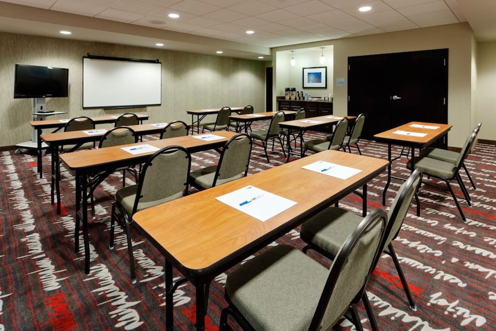 Holiday Inn Express Hotel & Suites York NE Market by IHG - photo 26