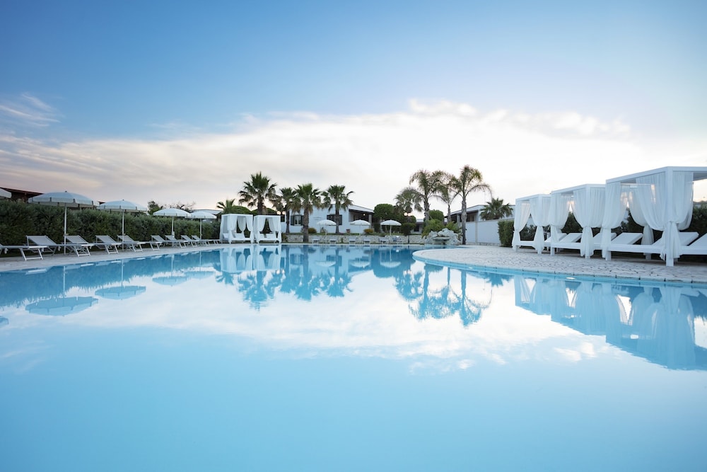 Borgo Mulino a Vento Resort — hotel in Uggiano La Chiesa