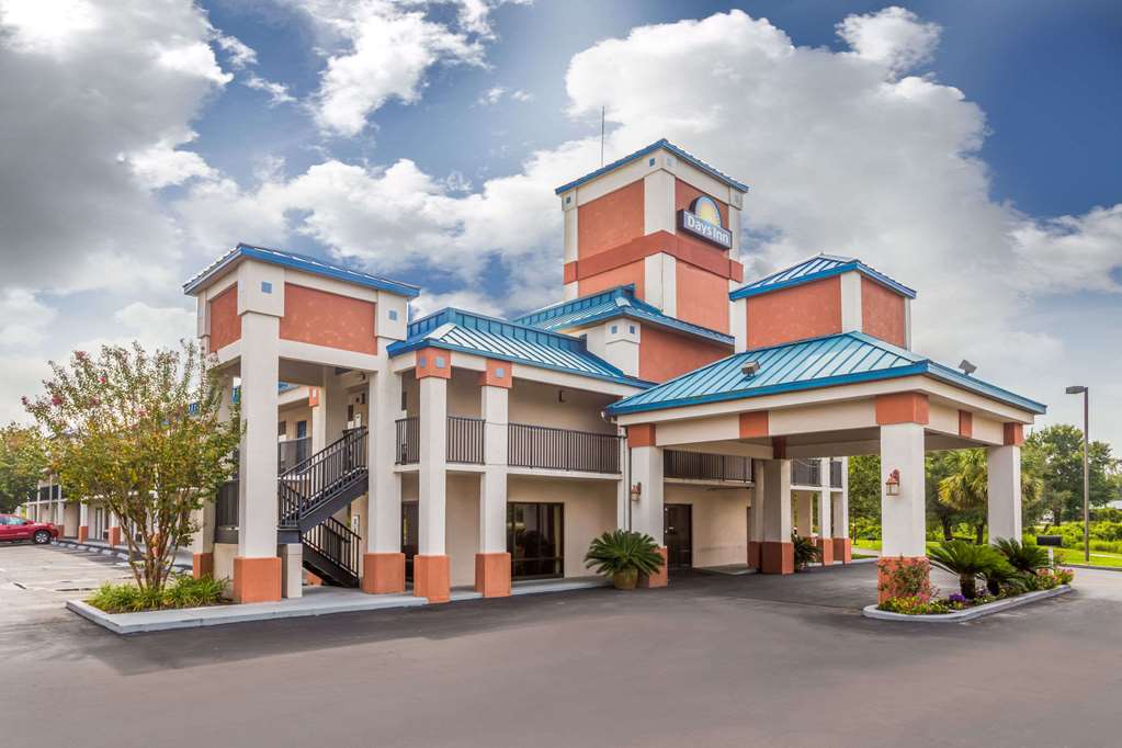 Days Inn by Wyndham Chiefland - featured photo