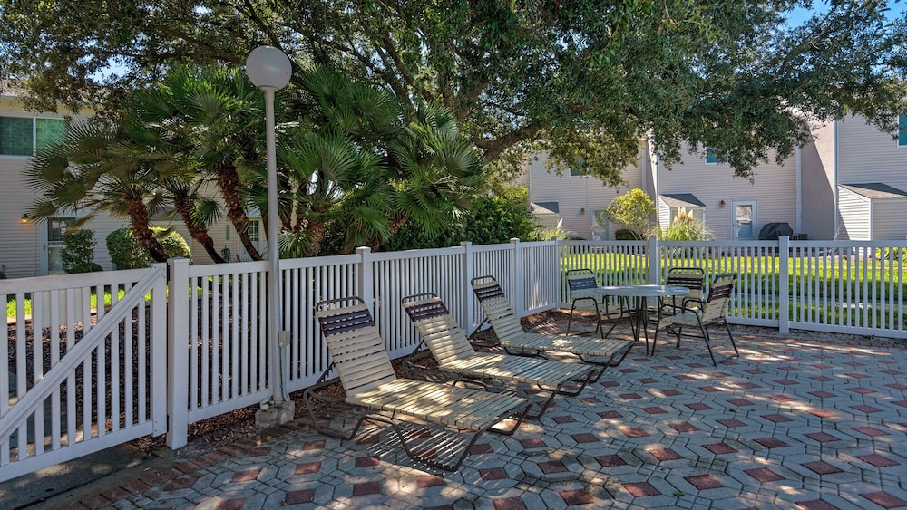 Woodland Shores 37: Steps to Beach 2 Pools Free Attraction Tickets - photo 44